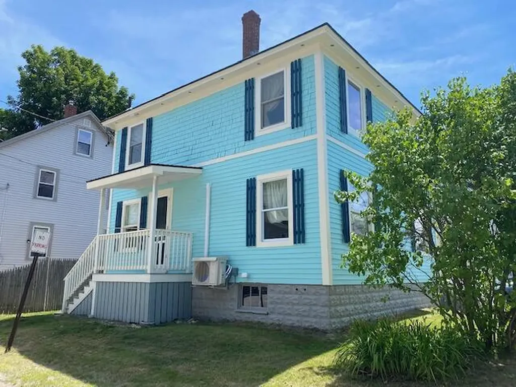 11 Frost Street Sanford ME 04083