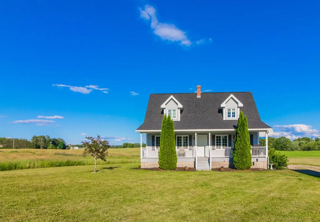 24 Rolling Knoll Drive Leeds ME 04263