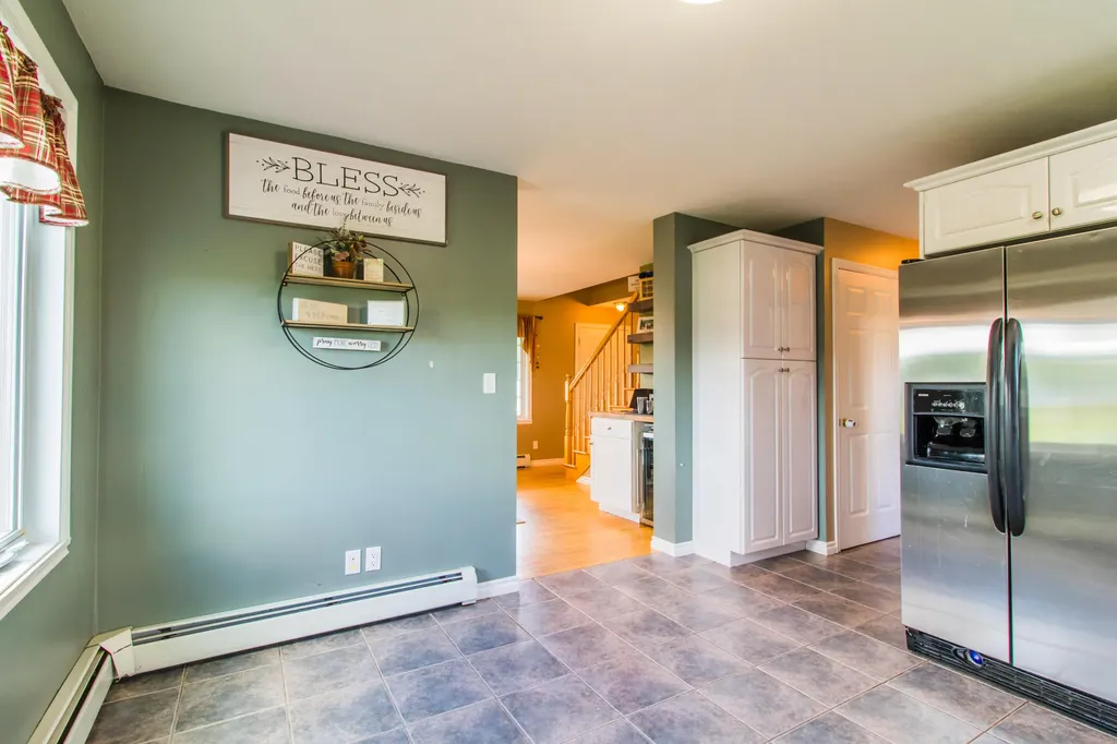 24 Rolling Knoll Drive Leeds ME 04263