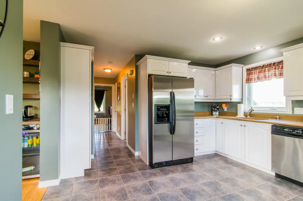 24 Rolling Knoll Drive Leeds ME 04263