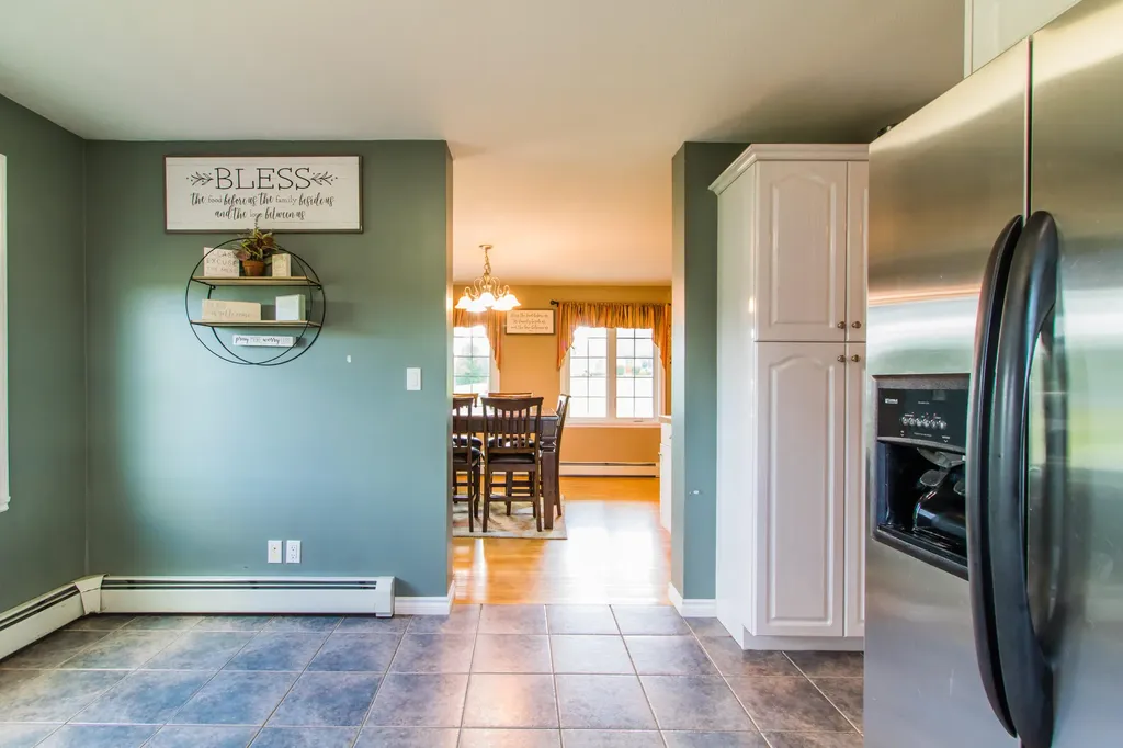 24 Rolling Knoll Drive Leeds ME 04263