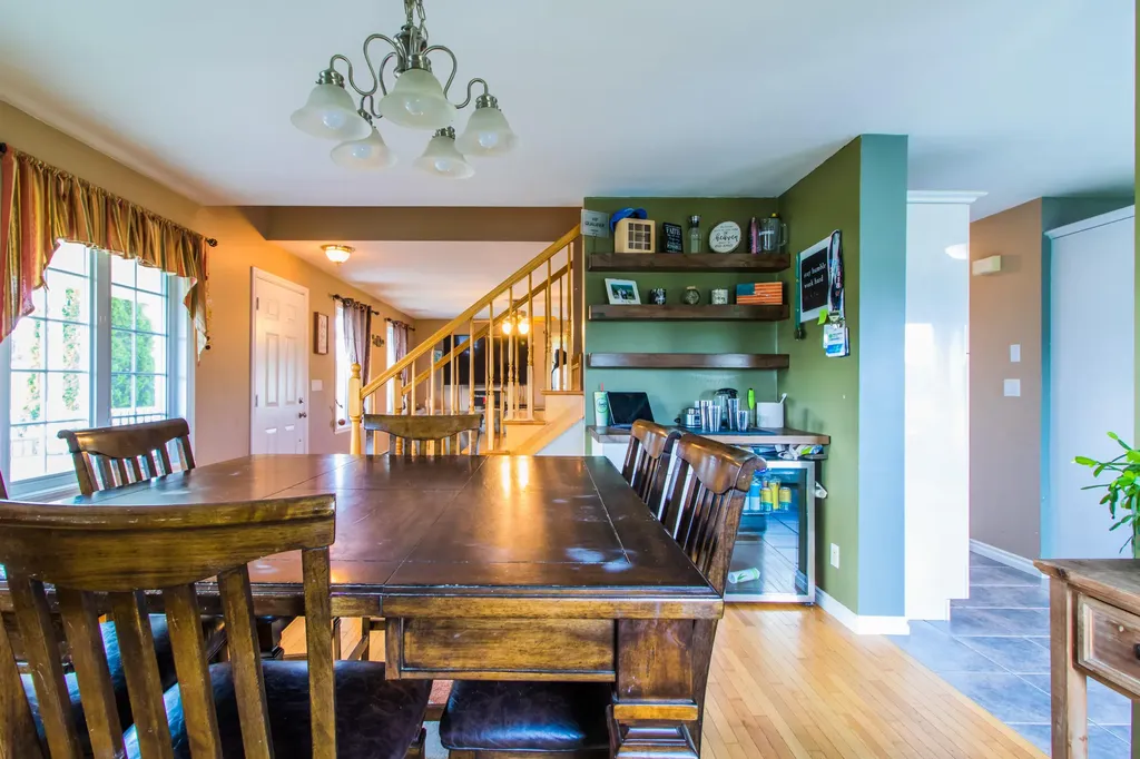 24 Rolling Knoll Drive Leeds ME 04263