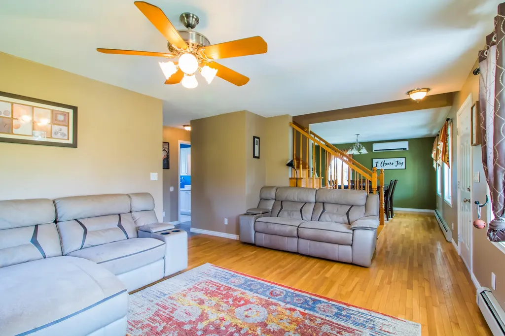 24 Rolling Knoll Drive Leeds ME 04263