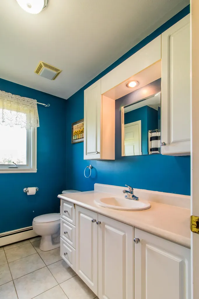24 Rolling Knoll Drive Leeds ME 04263