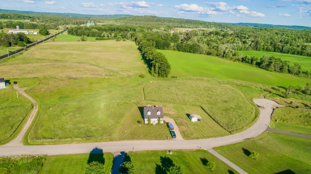 24 Rolling Knoll Drive Leeds ME 04263