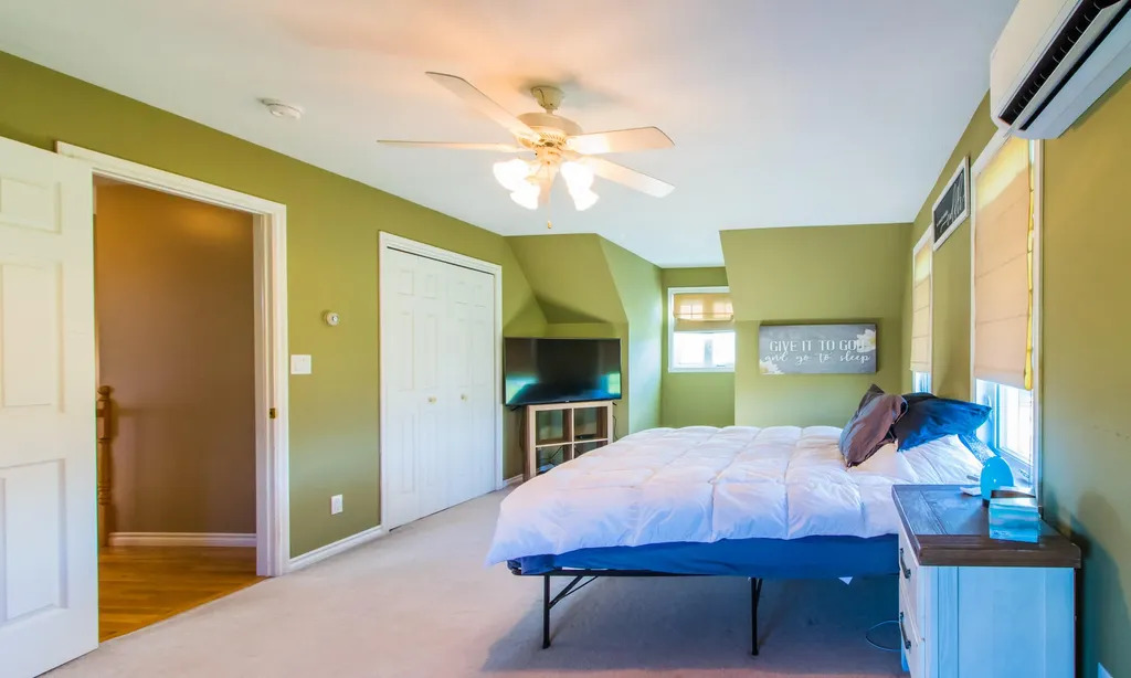24 Rolling Knoll Drive Leeds ME 04263