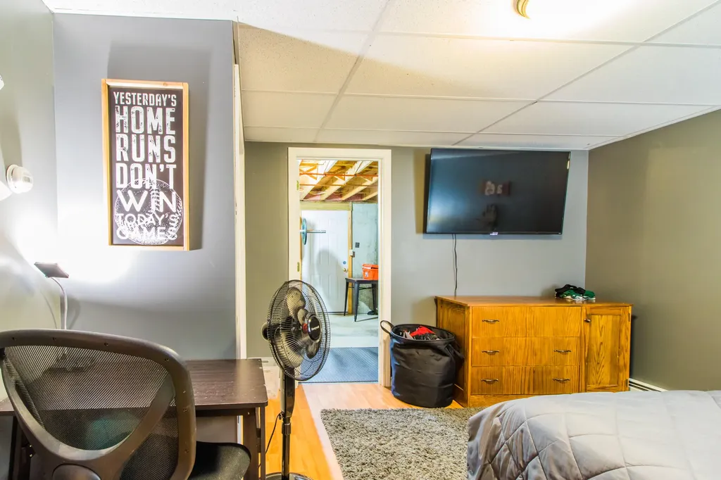 24 Rolling Knoll Drive Leeds ME 04263