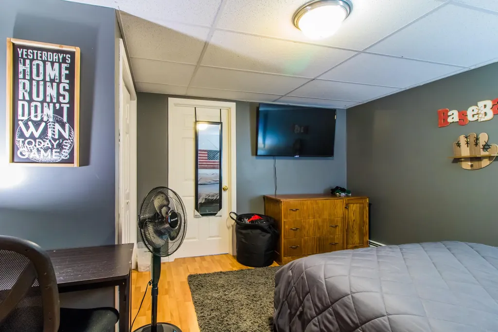 24 Rolling Knoll Drive Leeds ME 04263