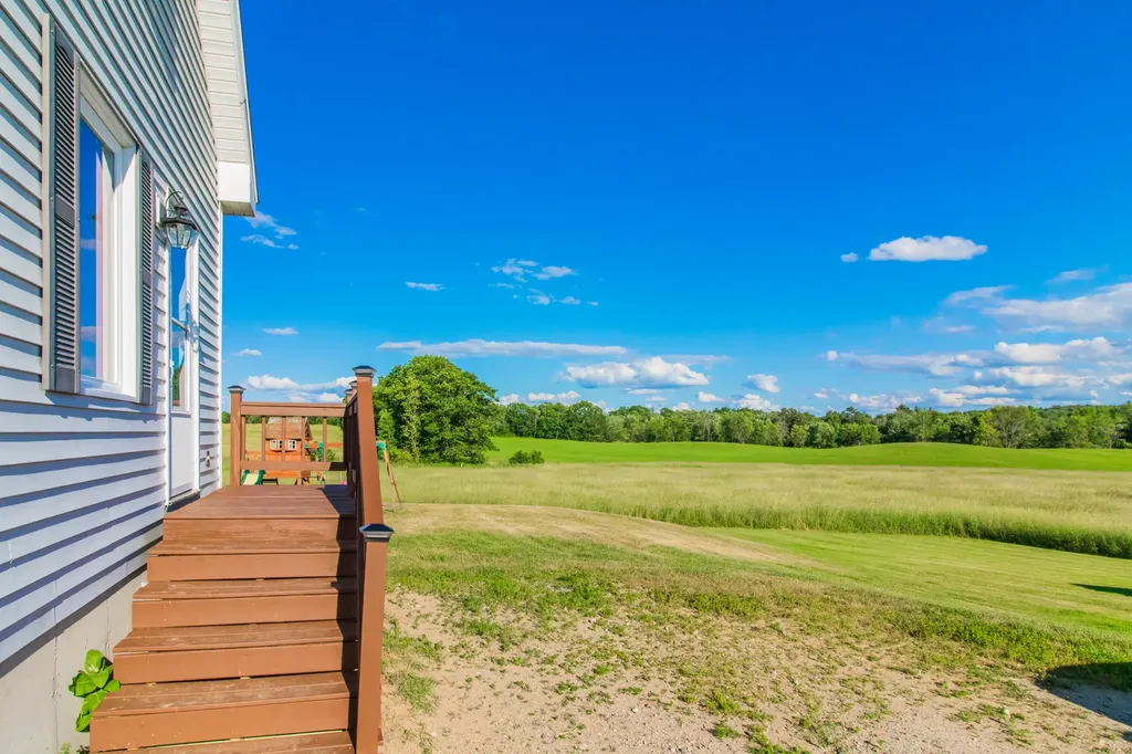 24 Rolling Knoll Drive Leeds ME 04263