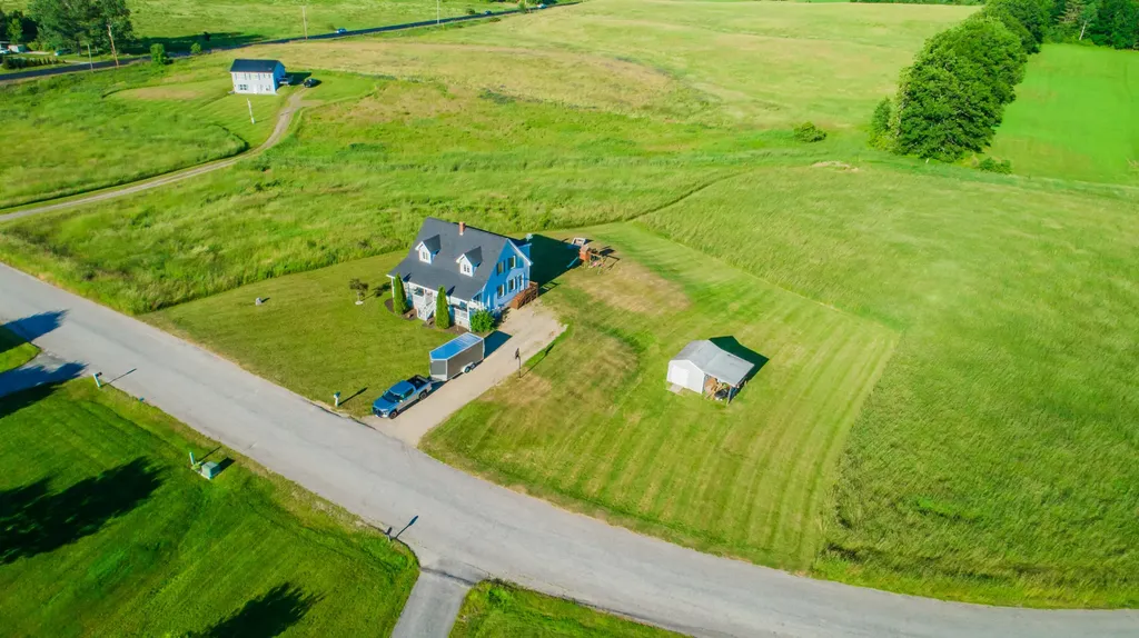 24 Rolling Knoll Drive Leeds ME 04263