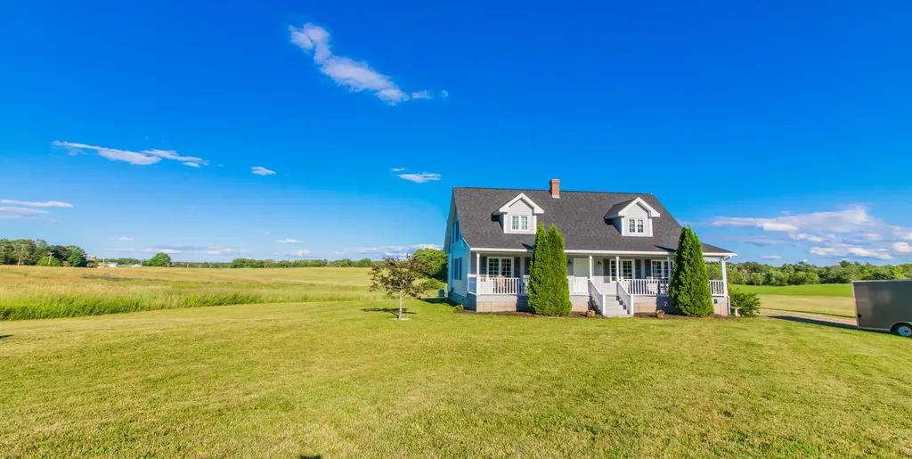 24 Rolling Knoll Drive Leeds ME 04263