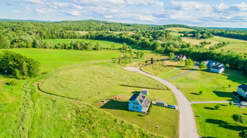 24 Rolling Knoll Drive Leeds ME 04263