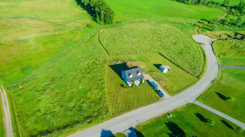 24 Rolling Knoll Drive Leeds ME 04263