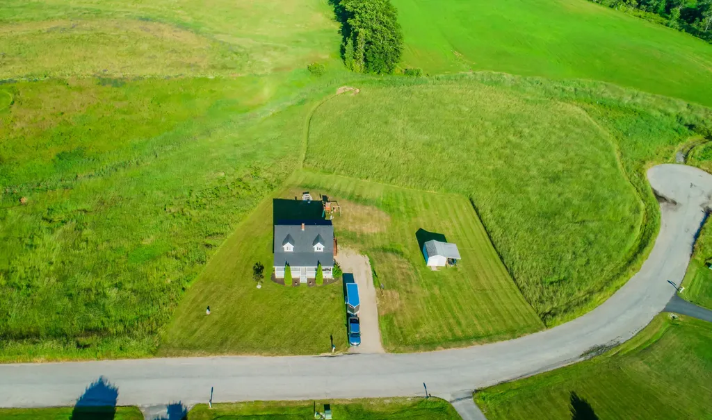 24 Rolling Knoll Drive Leeds ME 04263
