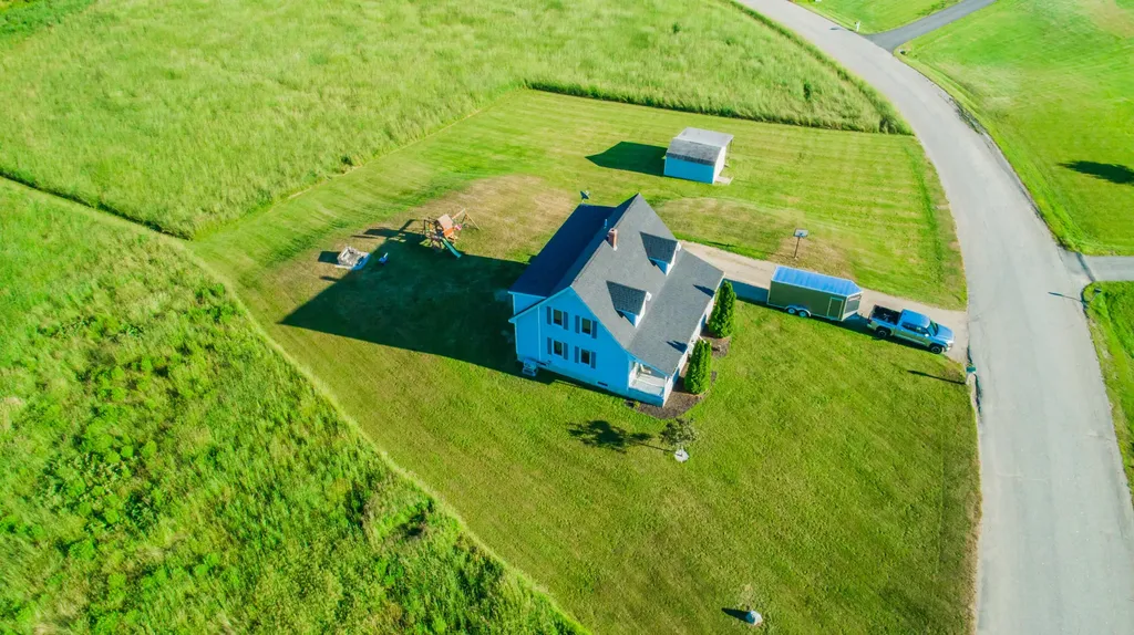 24 Rolling Knoll Drive Leeds ME 04263