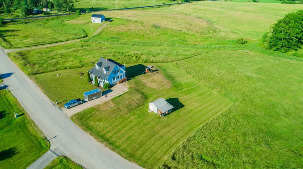 24 Rolling Knoll Drive Leeds ME 04263