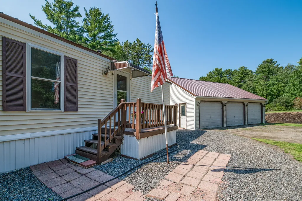 2 Red Pine Drive Windsor ME 04363