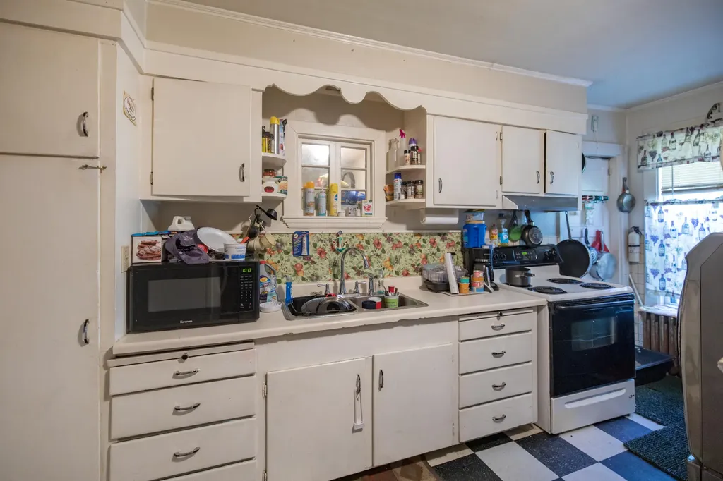 568-570 Washington Avenue Portland ME 04103