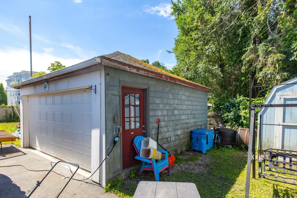 568-570 Washington Avenue Portland ME 04103