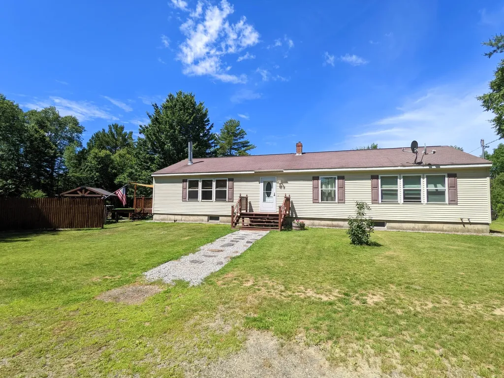 32 Cooley Road Washington ME 04574