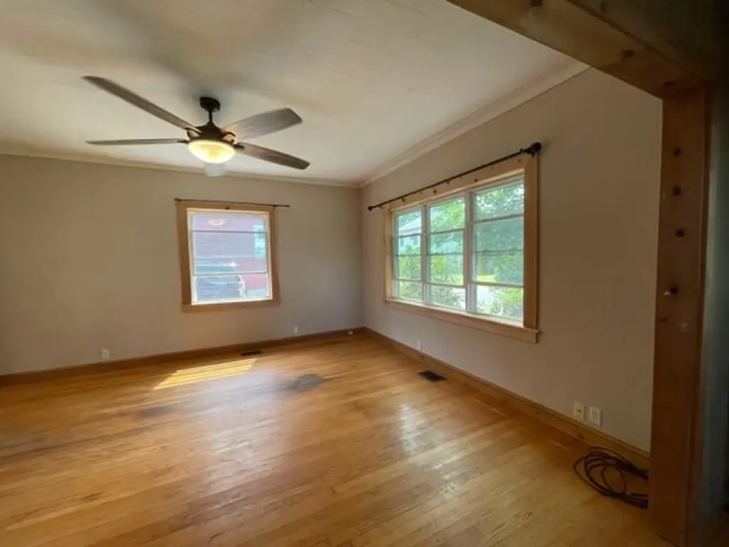 90 Swan Street Calais ME 04619