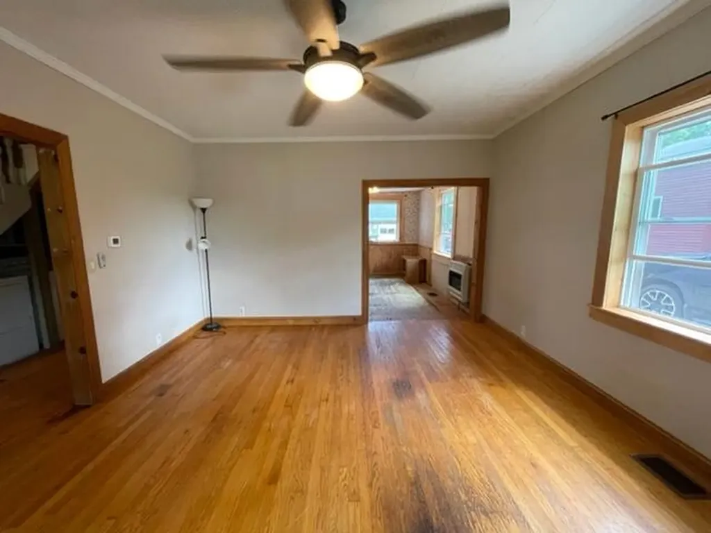 90 Swan Street Calais ME 04619
