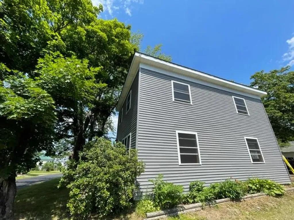 90 Swan Street Calais ME 04619