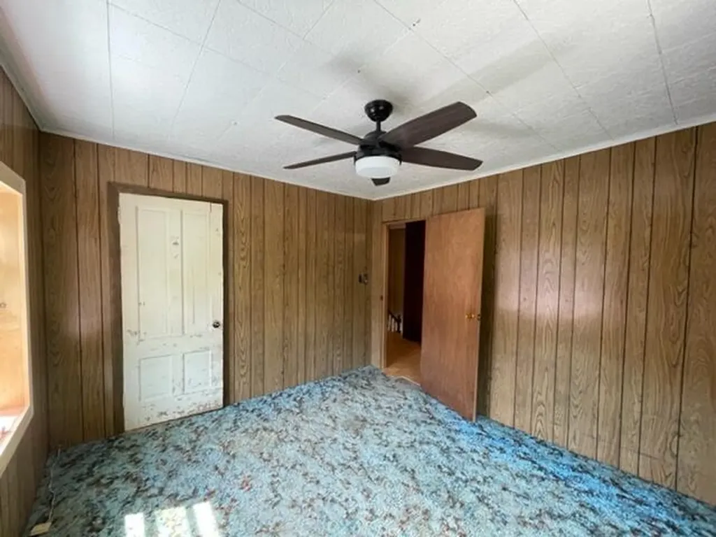 90 Swan Street Calais ME 04619