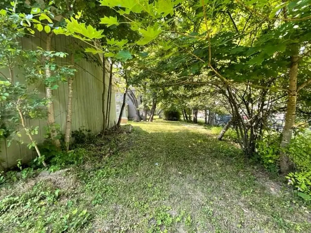 90 Swan Street Calais ME 04619