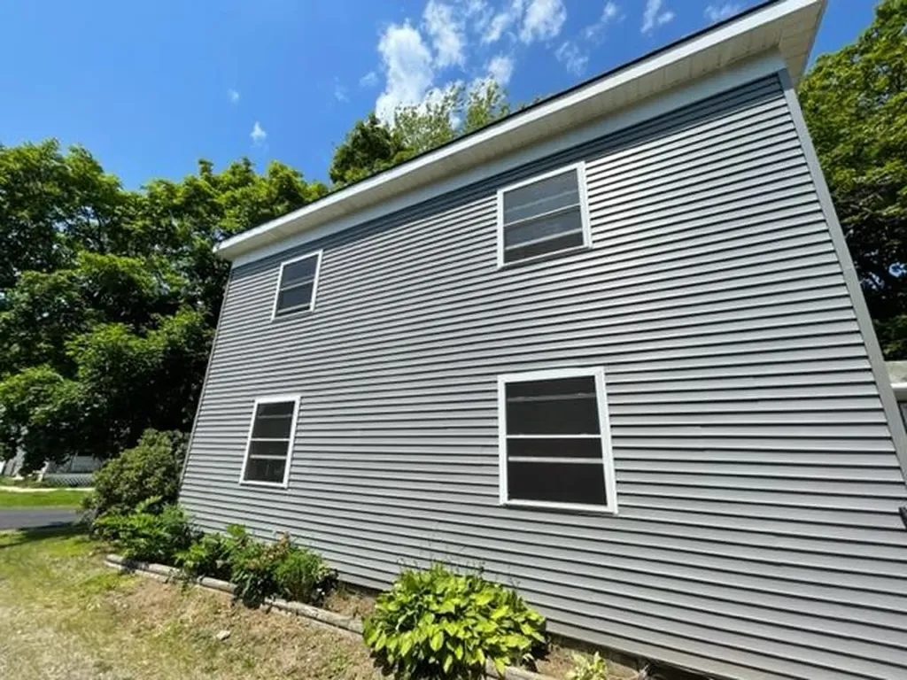 90 Swan Street Calais ME 04619