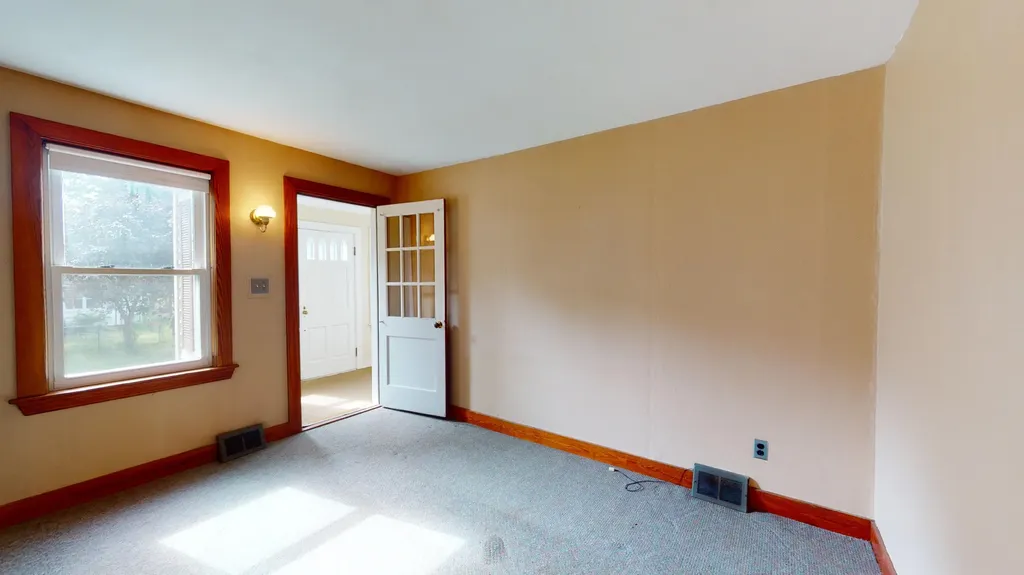28 Tarr Avenue Lewiston ME 04240
