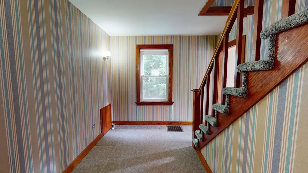28 Tarr Avenue Lewiston ME 04240