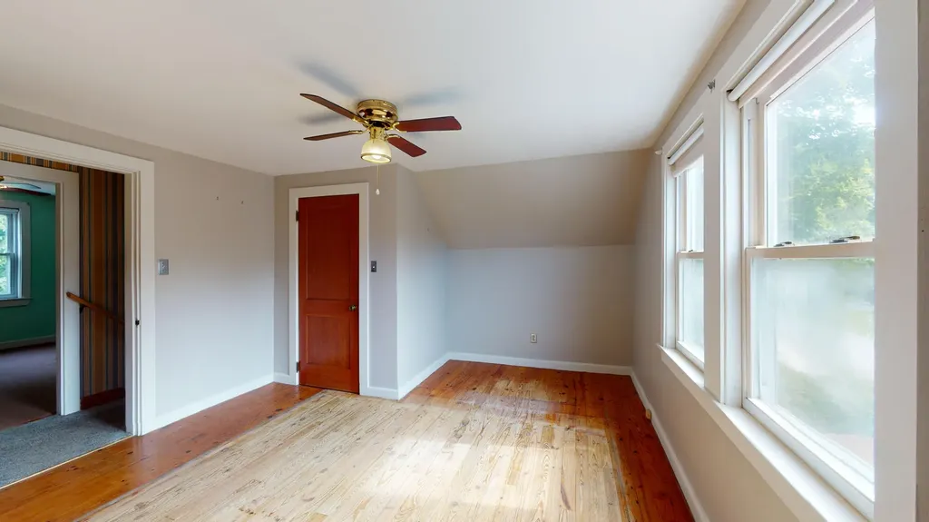 28 Tarr Avenue Lewiston ME 04240