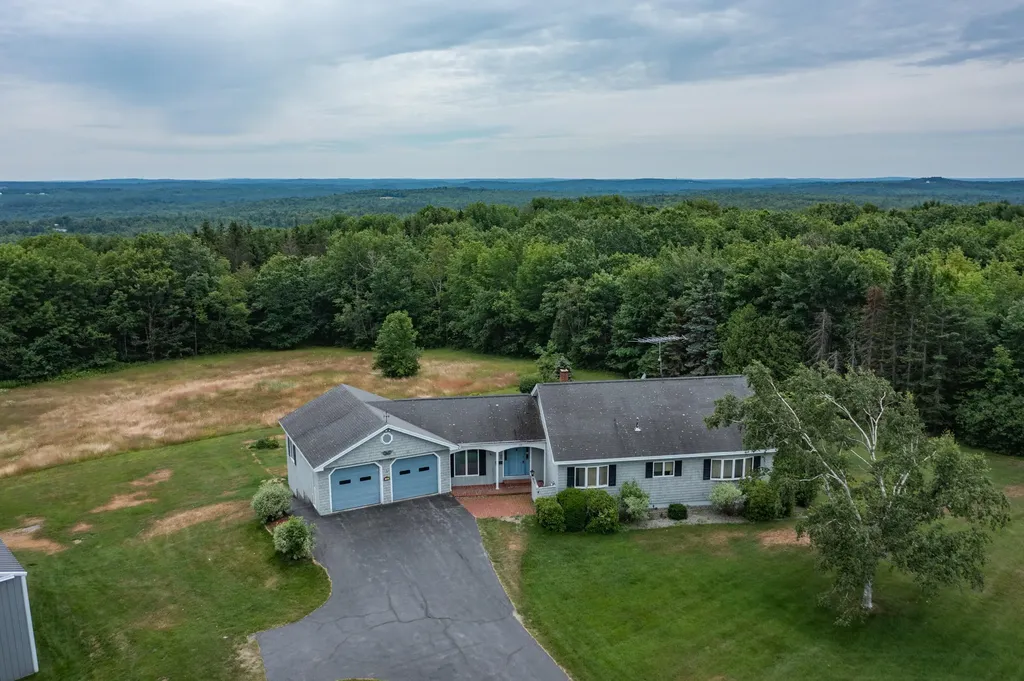 188 P Ridge Road Readfield ME 04355