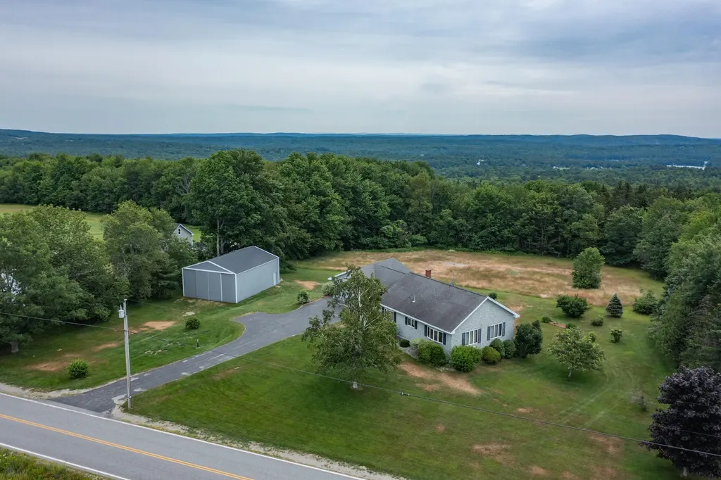 188 P Ridge Road Readfield ME 04355
