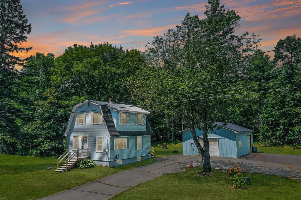 440 Riverside Drive Eddington ME 04428
