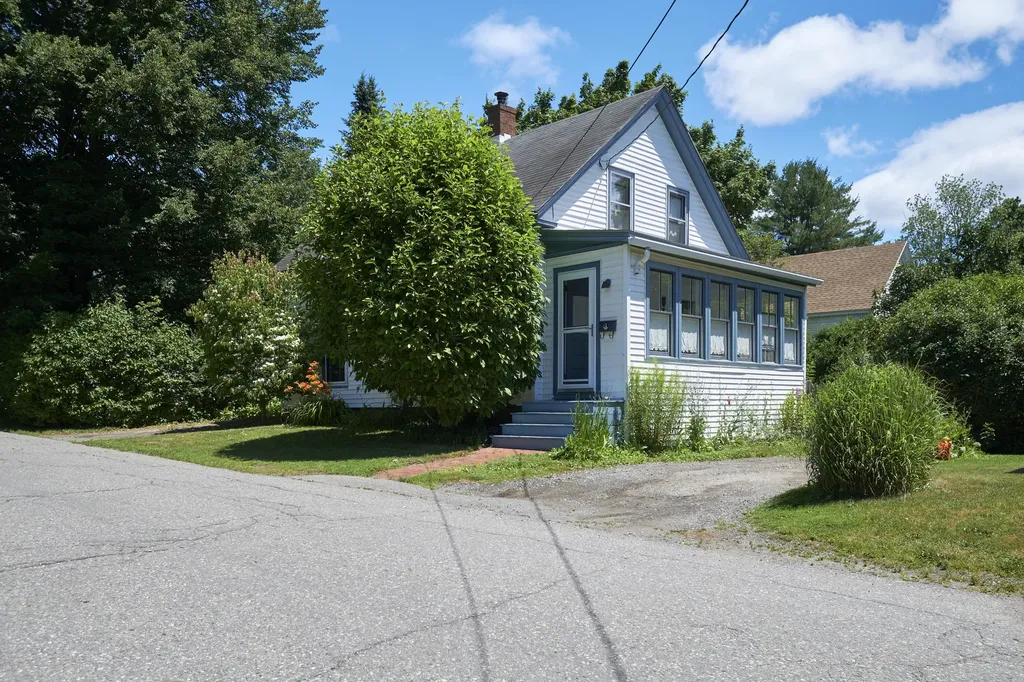 15 Jefferson Street Rockland ME 04841