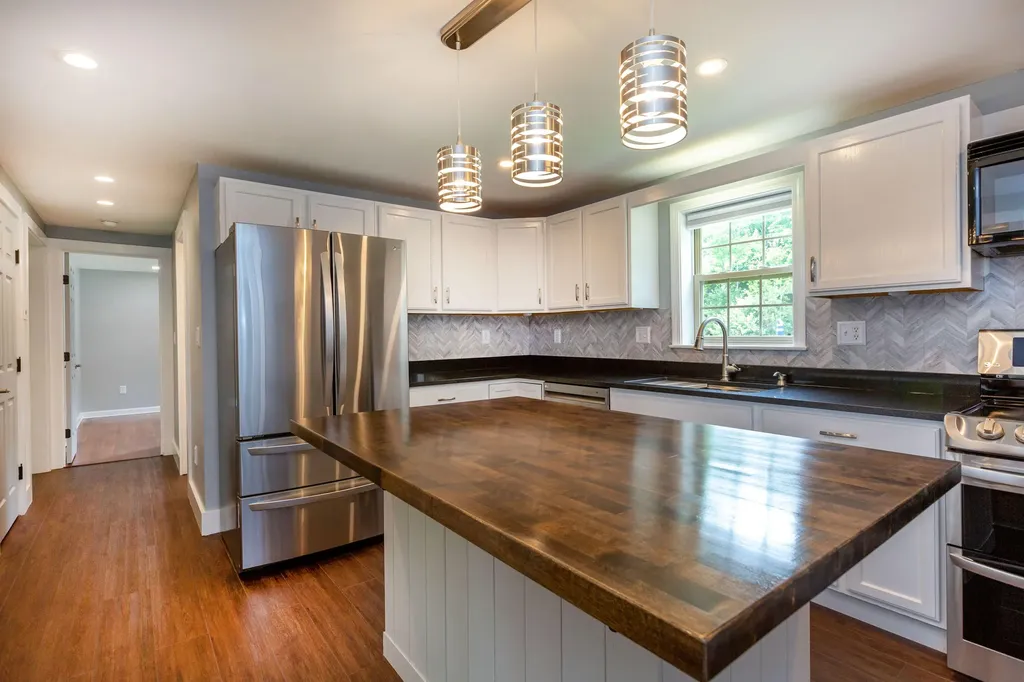 136 Indian Road Wiscasset ME 04578