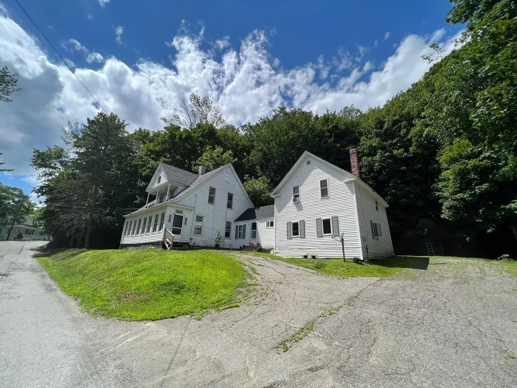 49 Highland Avenue Dexter ME 04930