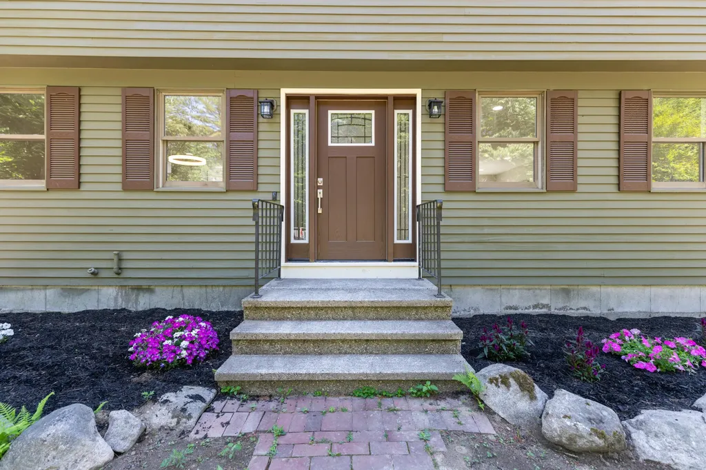 25 Birch Forest Drive Standish ME 04084