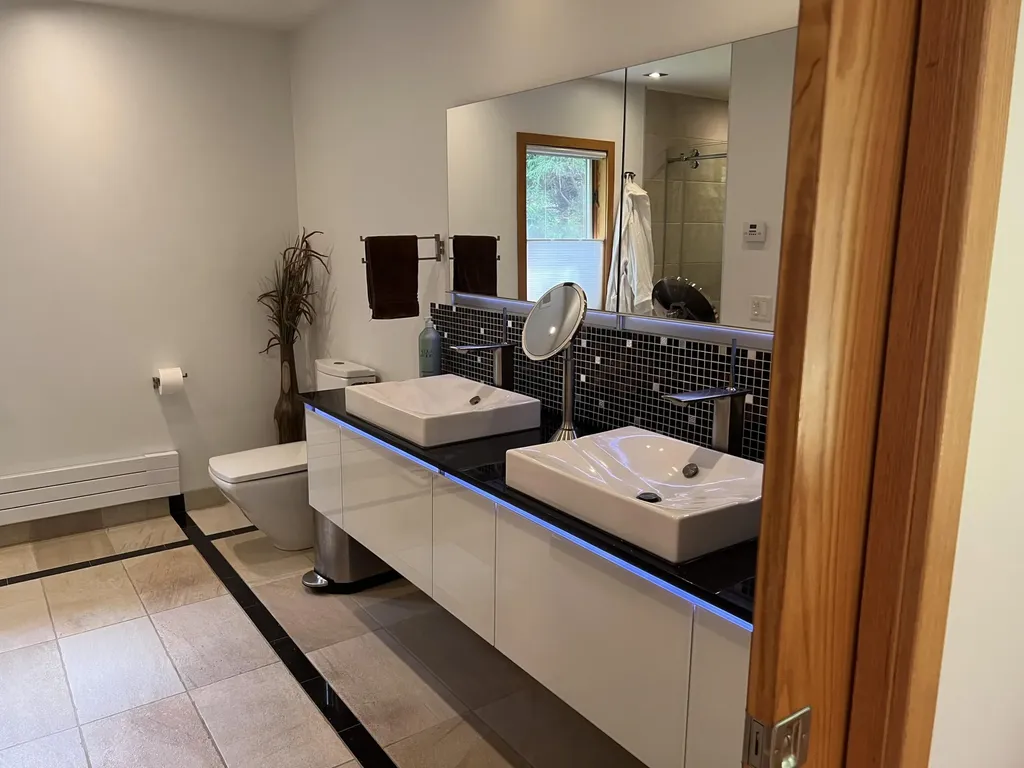 1006 Buck Hill Drive Veazie ME 04401