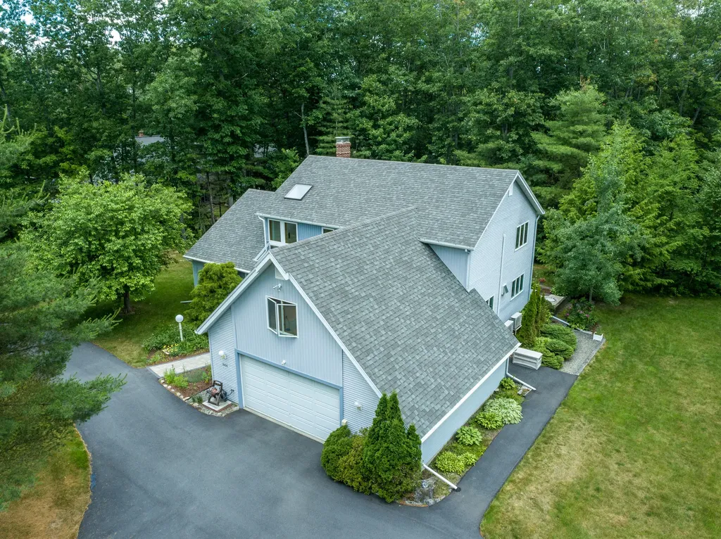 1006 Buck Hill Drive Veazie ME 04401