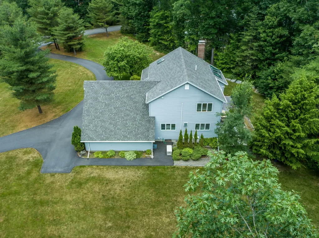 1006 Buck Hill Drive Veazie ME 04401
