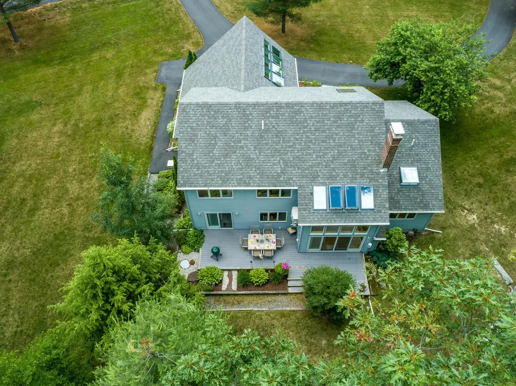 1006 Buck Hill Drive Veazie ME 04401
