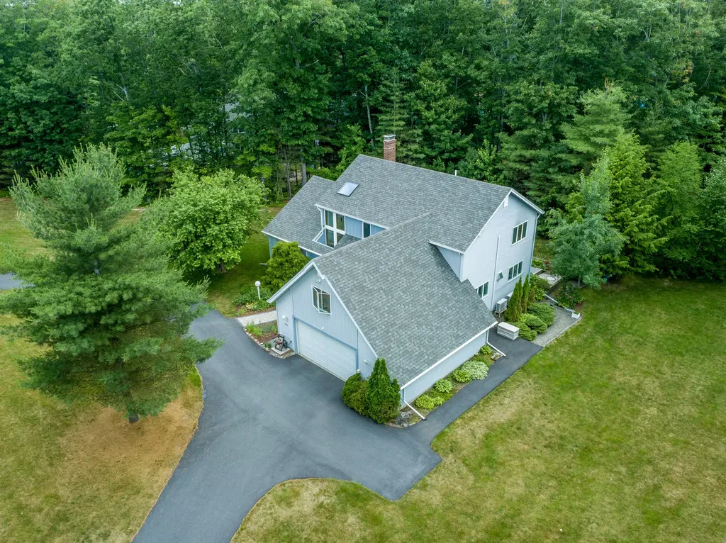 1006 Buck Hill Drive Veazie ME 04401