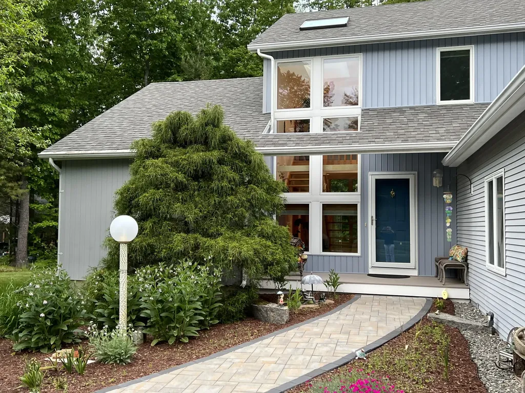 1006 Buck Hill Drive Veazie ME 04401