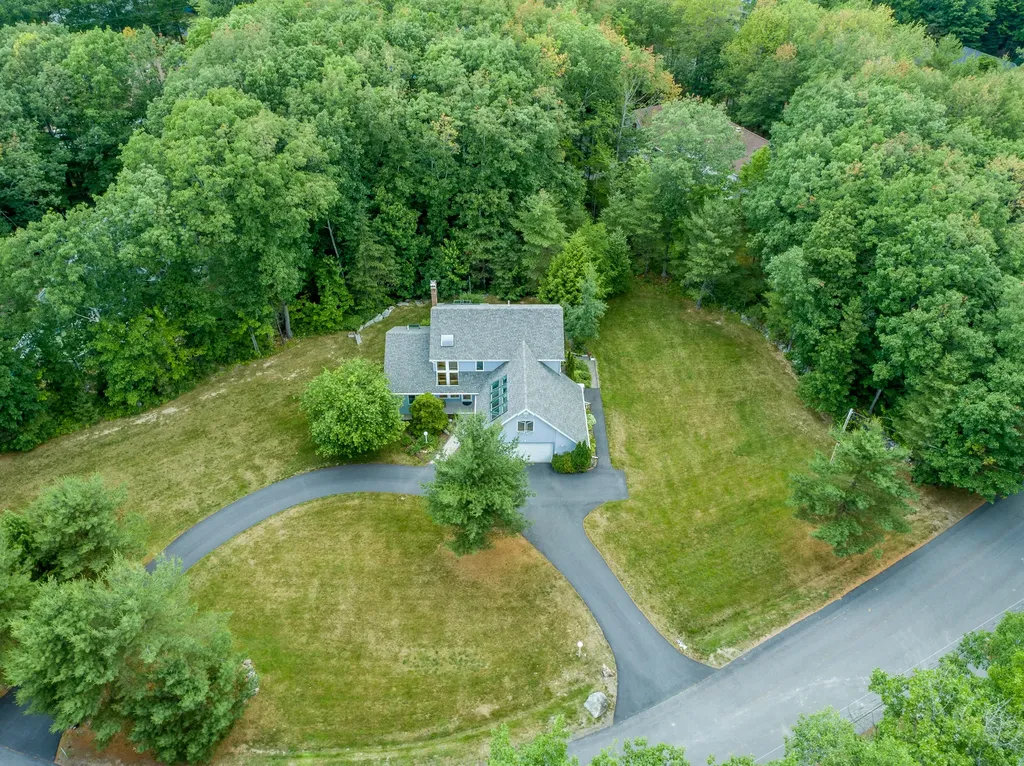 1006 Buck Hill Drive Veazie ME 04401