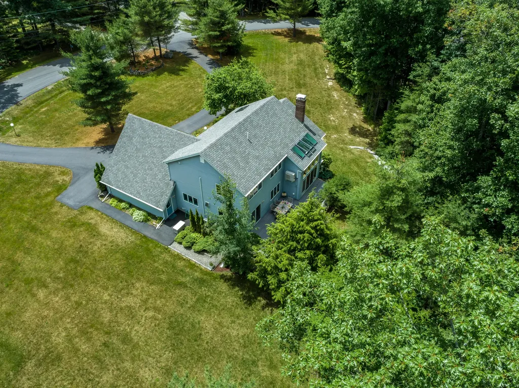 1006 Buck Hill Drive Veazie ME 04401
