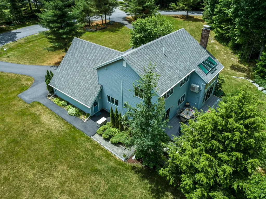 1006 Buck Hill Drive Veazie ME 04401