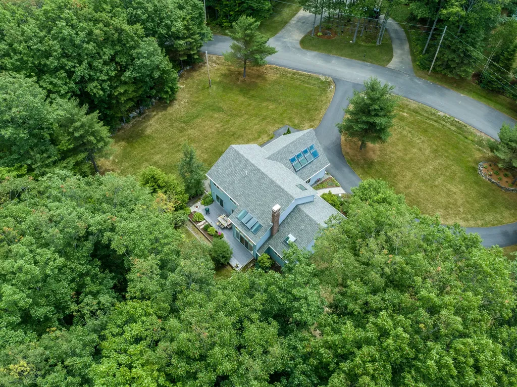 1006 Buck Hill Drive Veazie ME 04401